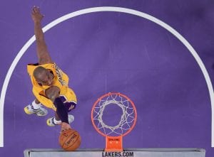 Clamoroso Kobe Bryant con 14 punti, 14 assist e 9 rimbalzi | ©Harry How/Getty Images
