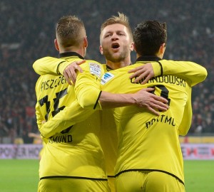 Il Borussia Dortmund batte il Leverskusen per 3-2 ed è secondo | ©  PATRIK STOLLARZ/Staff / Getty Images
