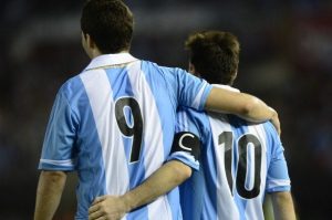 Messi e Higuain | © DANIEL GARCIA / Getty Images