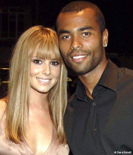 Ashley Cole dimentica Cheryl grazie ad una lapdancer