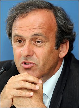 Platini si scaglia contro l’Inter: “Chi sarebbe cosi stupido da acquistare il club di Moratti”?