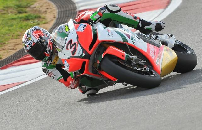 Superbike, Gp Italia: Biaggi domina a Monza. Vittorie in entrambe le manche