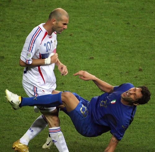 Dalla testata all’abbraccio. Pace fatta tra Materazzi e Zidane