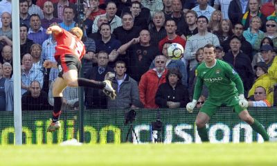 Premier League: Scholes decide il derby di Manchester, United batte City 1-0