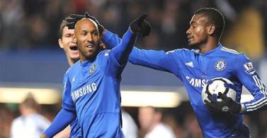 Anelka porta il Chelsea a +4. Ancelotti ha in mano la Premier