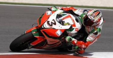 Superbike, Gp Italia: Biaggi vola a Monza, sue superpole e record