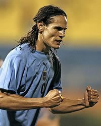 Napoli, tutti pazzi per Cavani. Il Matador decisivo anche in nazionale