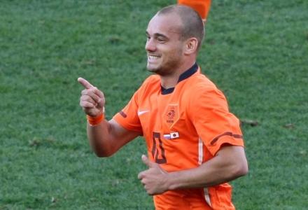 Messi vince, Cristiano Ronaldo convince. Sneijder è rinato