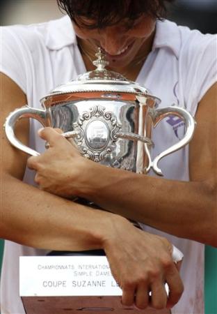 Roland Garros: lo show di Francesca Schiavone dopo la vittoria