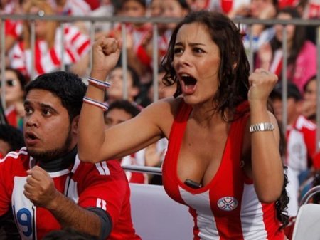 Larissa Riquelme: “Vince il Paraguay? E allora mi spoglio”