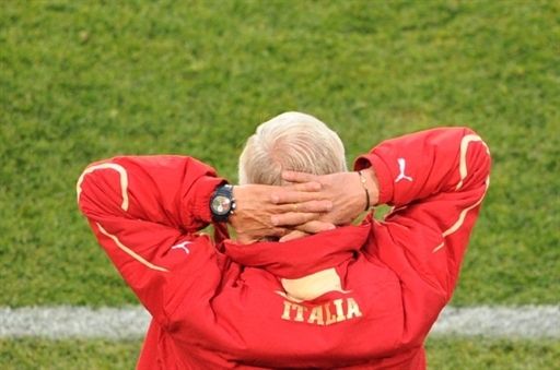 Pagano solo Lippi e Cannavaro? Pretendiamo le dimissioni di Abete