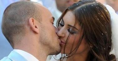 Sneijder, matrimonio da favola con Yolanthe