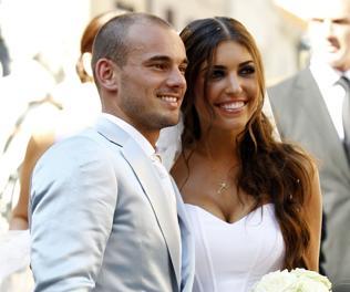 Sneijder fa lo spilorcio. Non paga il matrimonio e arriva il pignoramento