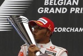 F1, GP Belgio: a Spa dominio di Hamilton, Alonso fuori