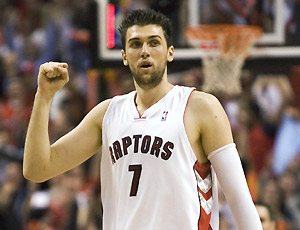 NBA: Bargnani guida Toronto al successo, male Belinelli e Gallinari