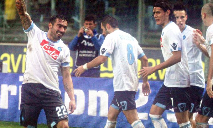 Napoli a fatica sul Brescia, decide Lavezzi