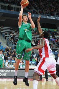 Basket, Serie A: Batosta per Milano a Treviso, primo KO per Peterson