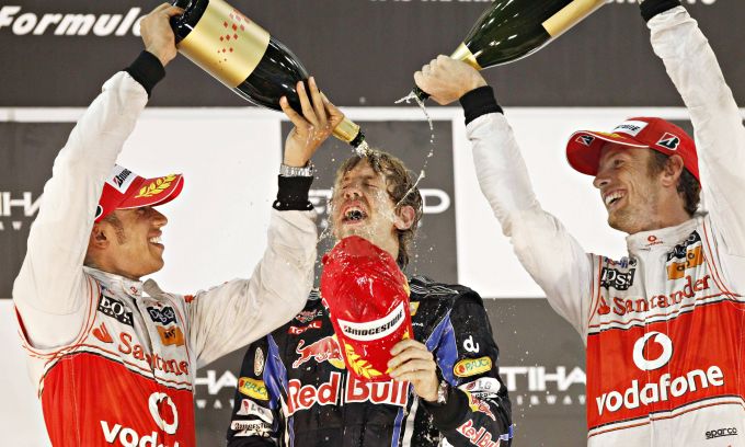 F1, clamoroso ad Abu Dhabi: Vettel è campione del mondo, disastro Ferrari