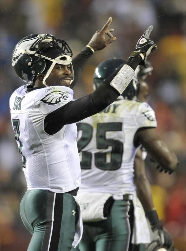 NFL, Monday Night: Gli Eagles demoliscono i Redskins