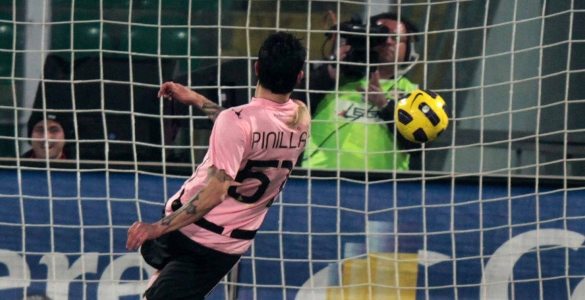 Pinilla “maravilla”, rimonta del Palermo. Parma ko