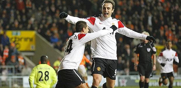 Premier League: Berbatov salva il Manchester United