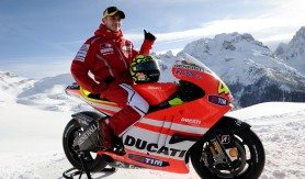 “Giallo Valentino” sulla nuova Ducati di Rossi [foto]