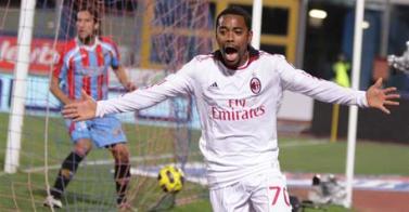 Robinho e Ibra, il Milan sbanca Catania in dieci