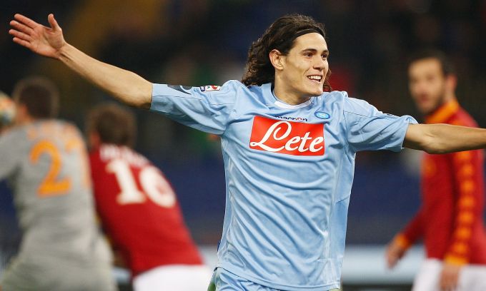 Cavani porta il “Ciuccio” in paradiso. Il Napoli vince a Roma dopo 18 anni