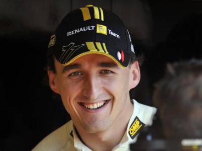 Kubica migliora. La Lotus Renault cerca il suo sostituto