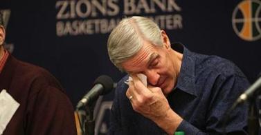 NBA: Cade il mito Jerry Sloan, il coach lascia i Jazz dopo 23 anni!