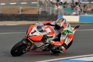 Superbike, Biaggi il migliore a Donington