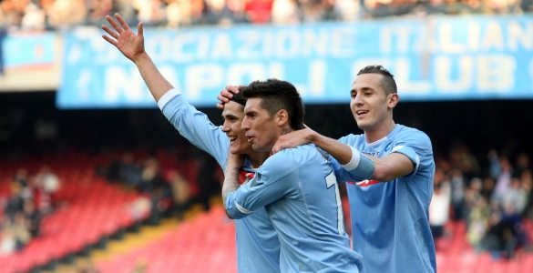 E’ tornato Cavani, il Milan a +3. Napoli – Cagliari 2-1