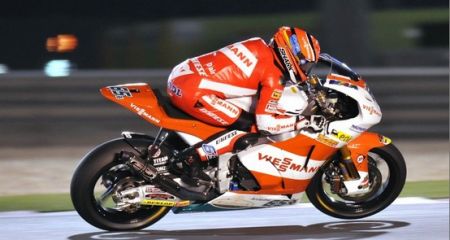 Qatar, pole di Bradl in Moto2. In 125 Terol beffa Cortese