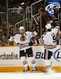 NHL: Marian Hossa salva Chicago, Anaheim batte Colorado