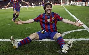 Vince il calcio ed il suo Dio, Leo Messi. Real Madrid – Barcellona 0-2