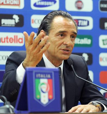 Prandelli rimette Cassano sul mercato