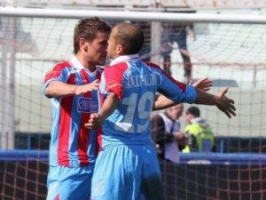 Palermo, il giocattolo si è rotto. Poker del Catania