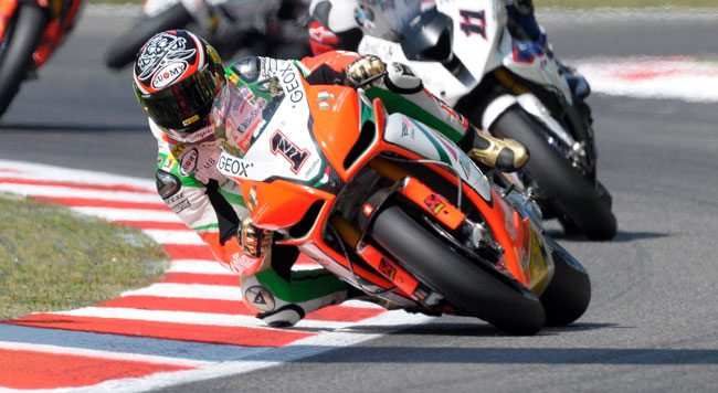 Superbike, GP d’Italia: Laverty concede il bis, Biaggi derubato?