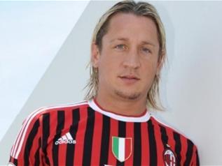 Mexes è ufficialmente del Milan: prime parole da rossonero