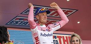 Giro d’Italia 2011. Tappa e maglia rosa per Pieter Weening