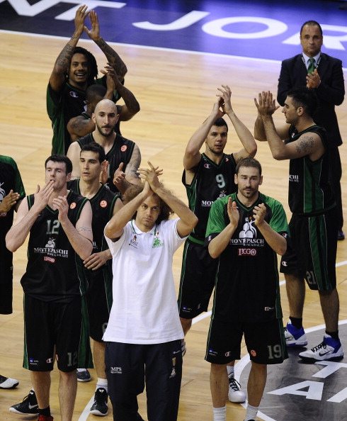 Basket, Siena e Cantù agganciano Milano