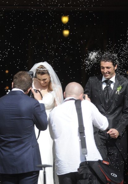 Buffon sposa la sua Alena a Praga. Le immagini del matrimonio