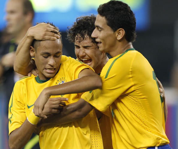 Neymar e Ganso dietrofront. Restano al Santos?