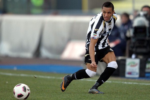Il Napoli vuole Sanchez, Inler resta ad Udine