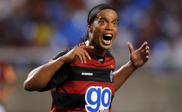 Ronaldinho vs Neymar che spettaccolo! Video