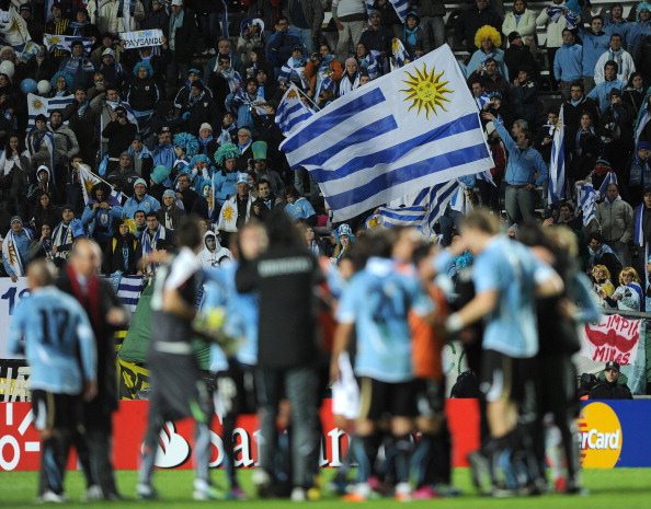Uruguay-Peru 2-0, le magie di Suarez. Video