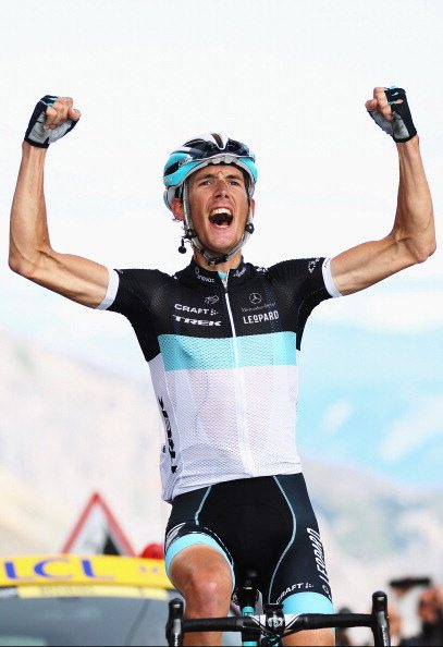 Tour De France, eroico Andy Schleck. Tiene solo Evans