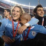 Diego Forlan e Arevalo Rios