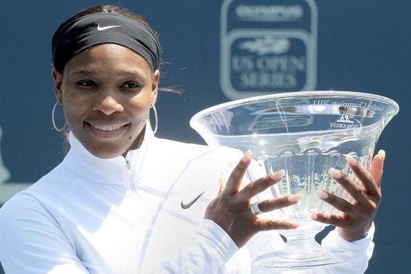 Tennis, Serena Williams vince a Stanford. Ok Dolgopolov e Gulbis