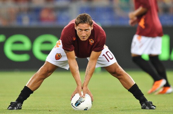 Roma-Cagliari, Totti nel tridente. Le probabili formazioni